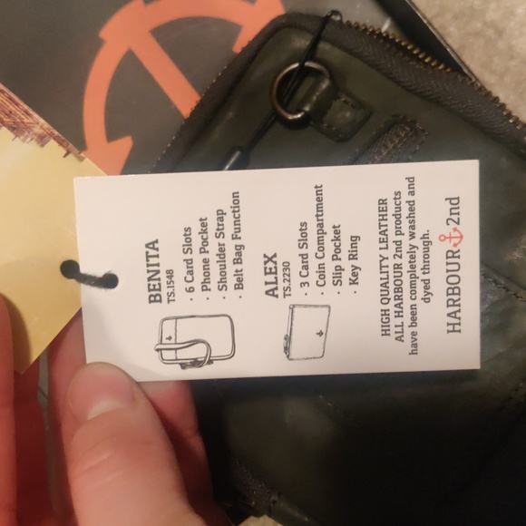 New! Harbour 2nd Crossbody Leather and coin Purse gift set - Picture 6 of 11